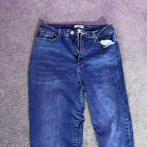 Stretchy skinny jeans